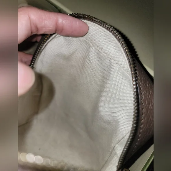 Authentic Gucci Ophidia GG Supreme Crossbody Bag - Picture 9 of 11